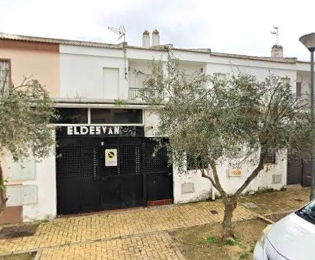 Venta casa en Huevar del Aljarafe (Sevilla) — 3