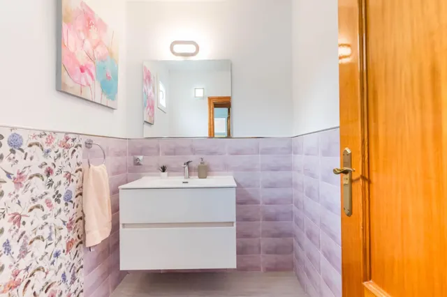 Casa con garaje de 106 m2, buhardilla y 3 plantas en el centro de molina — 13