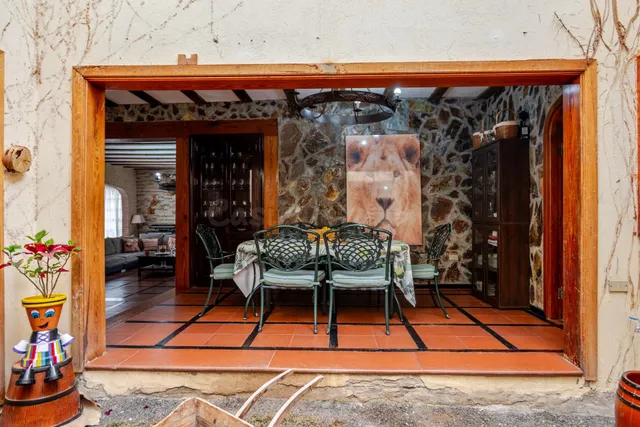 Finca de 20.000 m2 con vivienda principal, apartamento independiente y espacio para toda la familia — 17