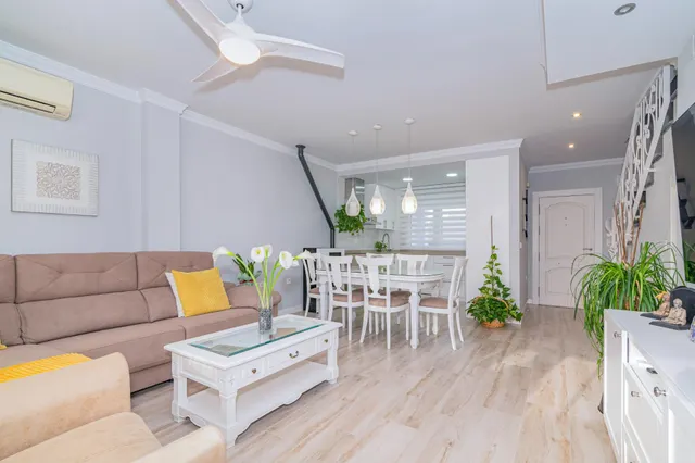 Magnífica Casa en Peligros (Granada) – Lista para Entrar a Vivir — 7