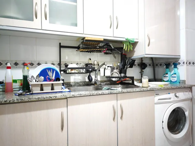 Duplex con GARAJE y DORMITORIO en PLANTA BAJA en el centro de Bertamirans. — 12