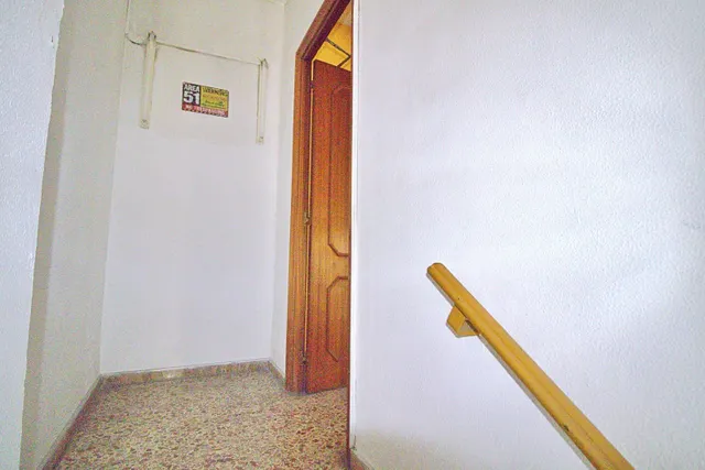 ENTRESUELO COMERCIAL — 5