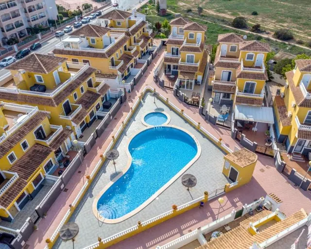 GRAN DÚPLEX EN ORIHUELA COSTA: 3 HAB, 2 BAÑOS - foto 2
