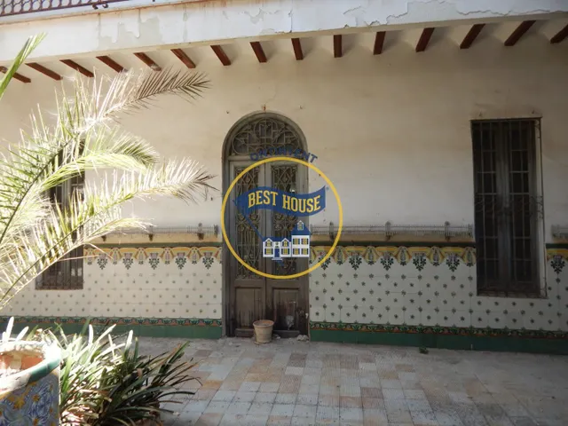 CASA HISTÓRICA CON TERRENO URBANO A LA VENTA EN MONTAVERNER!!! — 50