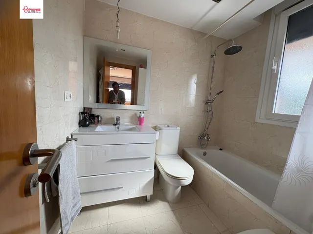 Luminoso Piso Seminuevo en Fuentecillas, Burgos - €248,000 — 20