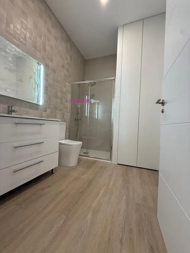 APARTAMENTO- ESTUDIO CON UN DORMITORIO A ESTRENAR! — 12