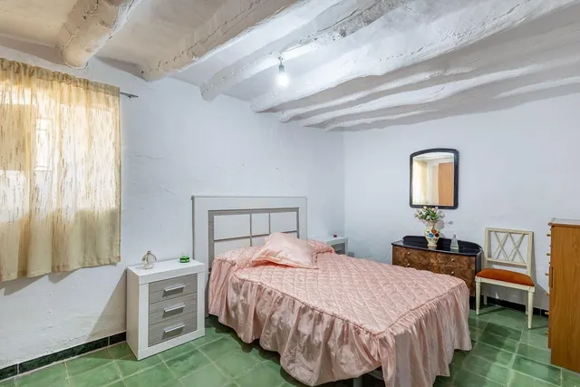 Casa rural en término de Montefrío. — 5