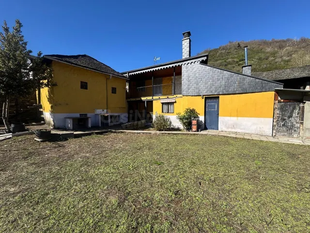 SE VENDE CASA PARA ENTRAR A VIVIR EN VILLANUEVA DE VALDUEZA