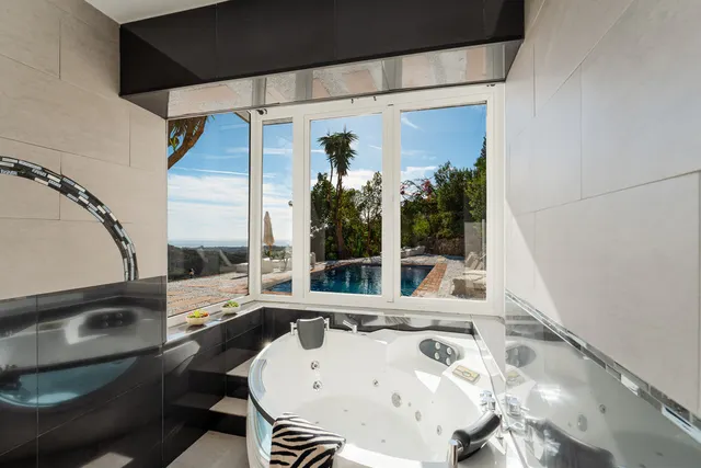 Chalet 6 habitaciones 531m² en venta - El Madroñal — 25