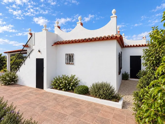 Finca rústica en exclusiva con piscina, huerta y vistas al mar en La Cala Alta — 6