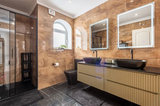 Chalet 4 habitaciones 235m² en venta - Centro — 22