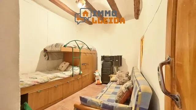 OPORTUNIDAD Casa adosada en Ivars de Noguera — 11