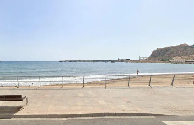 ALQUILER VACACIONAL AGUILAS - foto 4