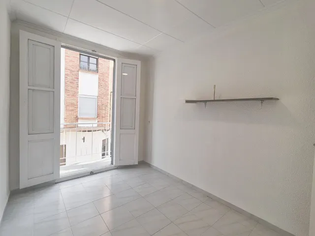 Amplia y luminosa casa reformada en zona llombai, Burriana — 22