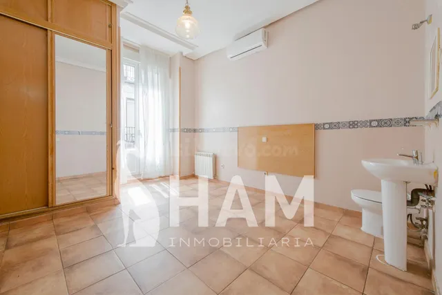 Piso 6 habitaciones 151m² en venta - San Nicasio - foto 2