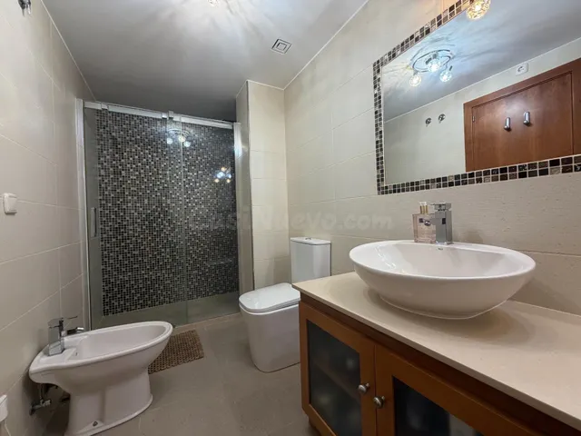 Amplia vivienda en Casares Costa con espectacular terraza pr - foto 5