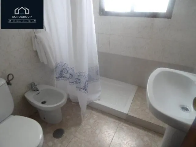 Se vende Hotel de 2 Estrellas , con 20 habitaciones en Murcia .www.euroloix.com — 18