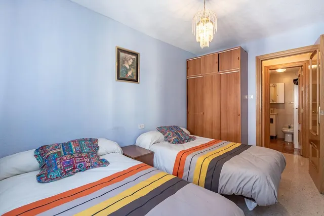 Piso junto Camino Bajo de Huetor — 10