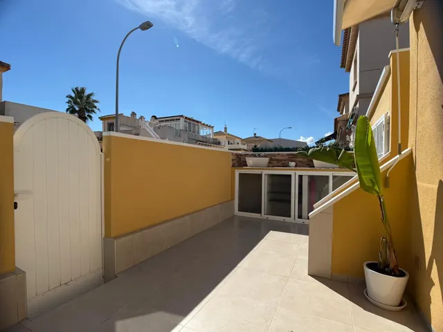 Villa 3 habitaciones 100m² en venta - Lomas de Cabo Roig - foto 4