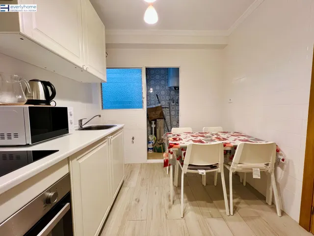 AMPLIA HABITACIÓN DE ALQUILER EN MISLATA CON BALCÓN — 9