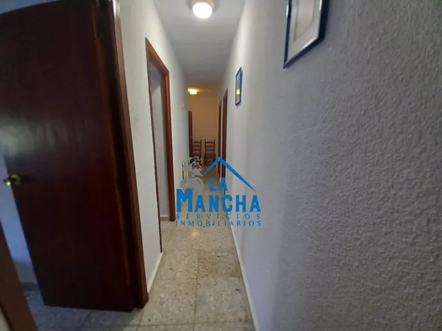 *250.000€*. inmobiliaria la mancha vende parcela urbana en urbanización riachuelos (Albacete). — 30
