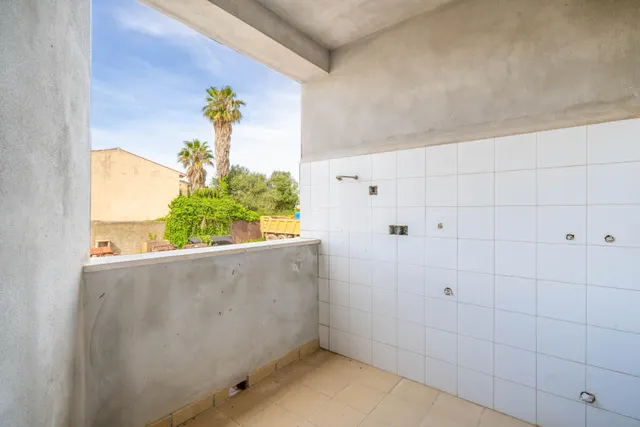 Edificio en María de la Salud en construcción. — 38