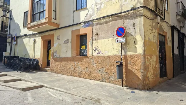 Local plaza mayor — 3