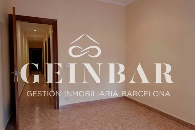 PISO CON TERRAZA DE 25 M2 Y SALA POLIVALENTE DE 21 M2 EN L’ANTIGA ESQUERRA DE L’EIXAMPLE — 17