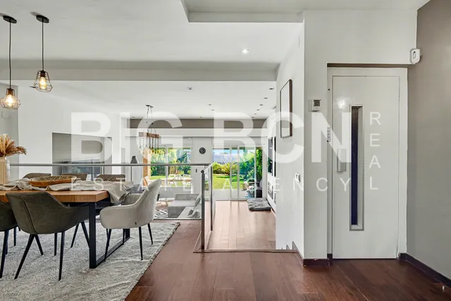 Exclusiva casa con vistas panorámicas — 17