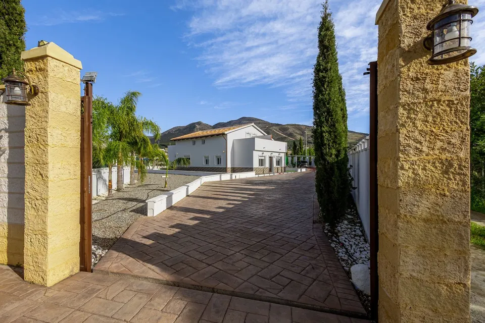Chalet 6 habitaciones 336m² en venta - Costa del Sol