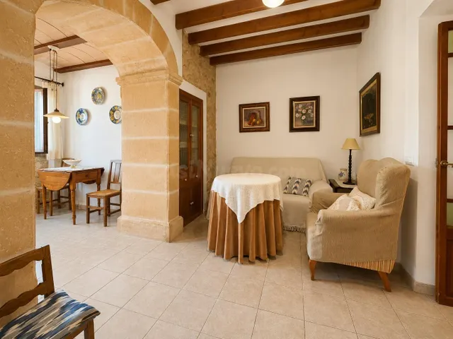 AUTÉNTICA CASA MALLORQUINA CON TERRAZA PRIVADA EN CAIMARI - foto 3