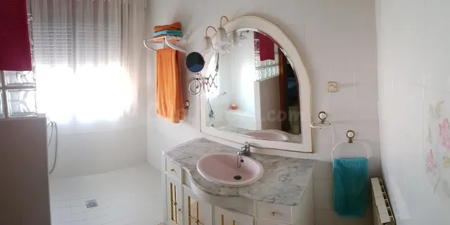 CHALET CON PISCINA Y CANCHA DE TENNIS - foto 4