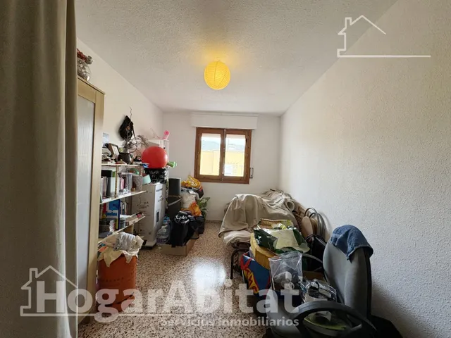 OPORTUNIDAD DE INVERSIÓN! EXTERIOR CON BALCÓN Y GARAJE — 25
