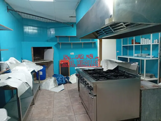SE VENDE COMPLEJO EN ELCHE — 34