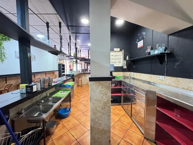 Local comercial 159m² en venta - Estacion de autobuses — 22
