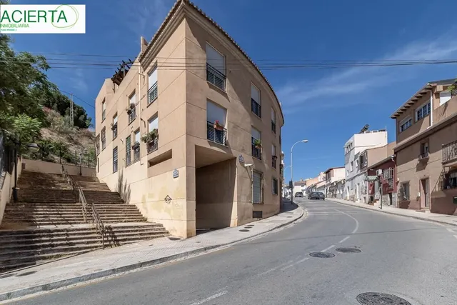 ¡¡Fantástico piso de 7 habitaciones en Bola de Oro!! — 28