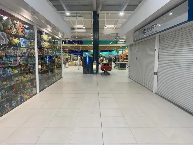 LOCAL COMERCIAL EN CENTRO COMERCIAL SAN DIEGO - foto 5
