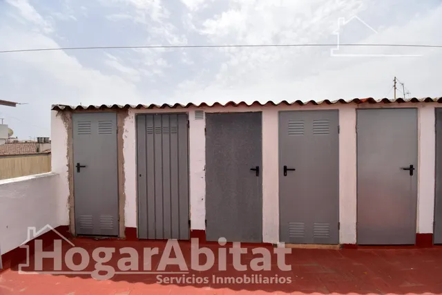 ¡REFORMADO! PRECIOSO, EXTERIOR Y CÉNTRICO CON BALCÓN Y TRASTERO — 29