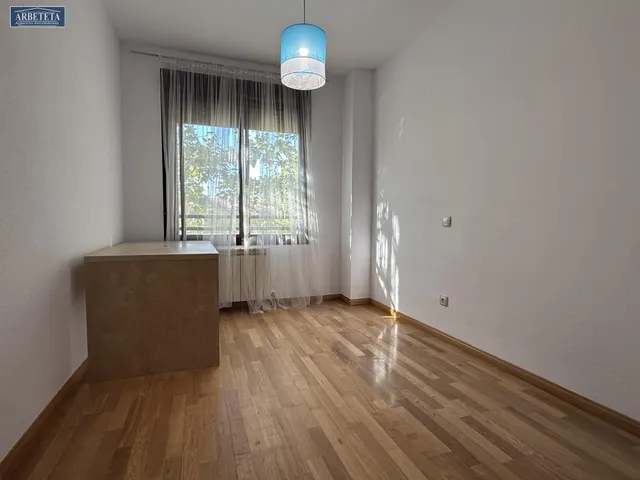 INMOBILIARIA ARBETETA ALQUILA PISO DE DOS DORMITORIOS EN VALDELUZ, GUADALAJARA — 19