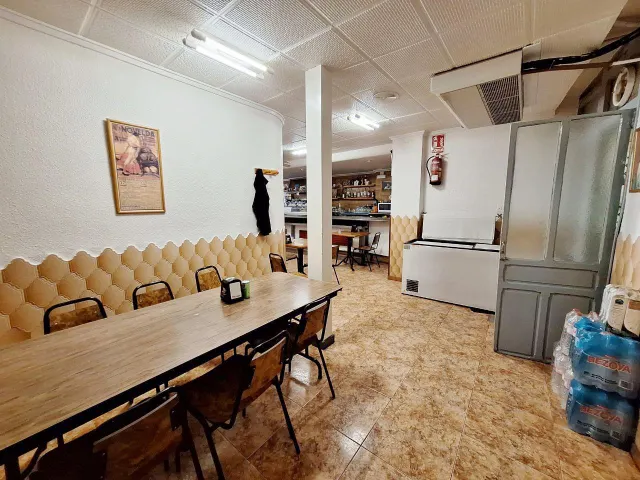 TRASPASO Y VENTA POR JUBILACIÓN CON VIVIENDA INCLUIDA — 4