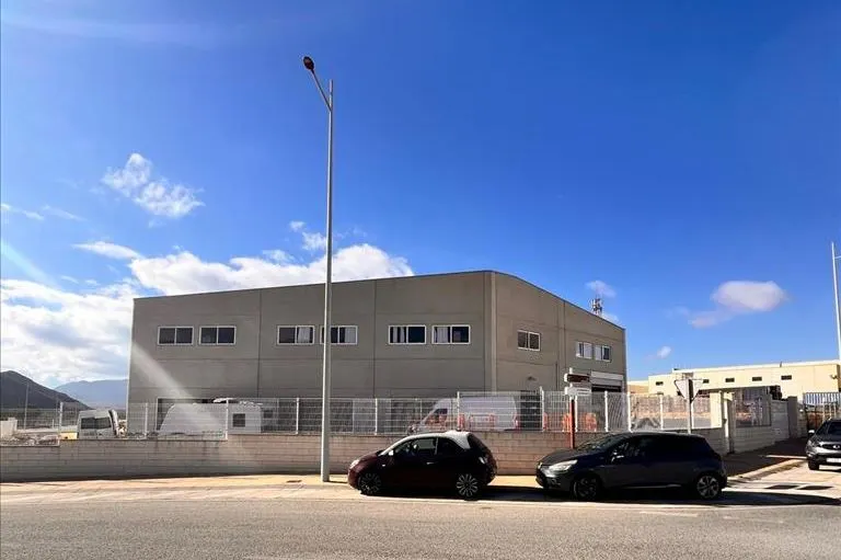 Nave industrial 1 habitación 1264m² en venta - Campo Alto