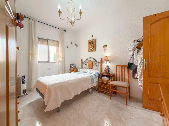 Piso de 2 dorm. reformado para entrar a vivir. — 20