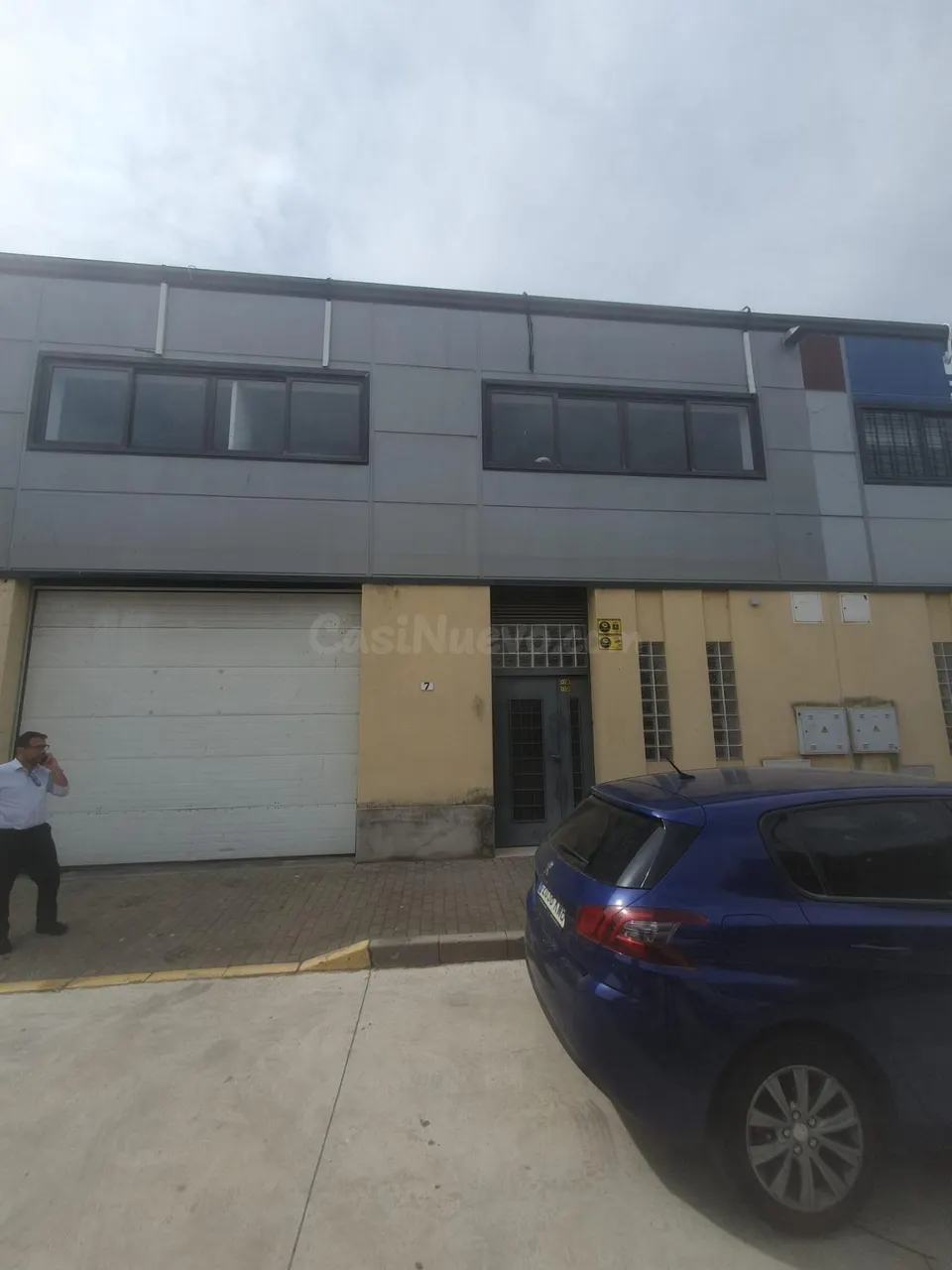 Se vende nave industrial en P.I La Palmera