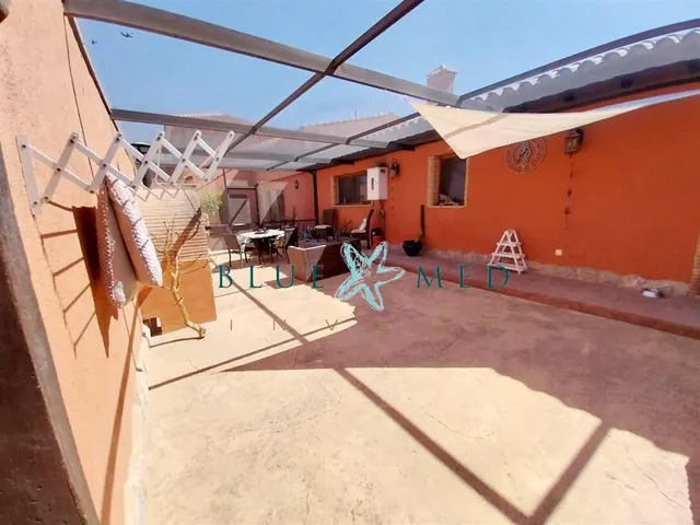 Sorprendente casa de campo con 4 dormitorios y 3 baños. — 42