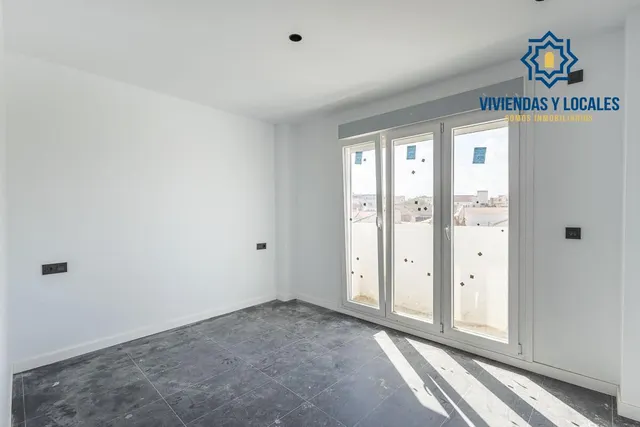 Edificio de nueva construcción en Churriana — 25