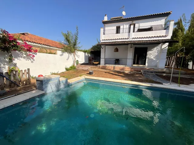 Bonita casa en Venta en la Ur. Campo Alegre de Alcalá de Guadaira. — 7