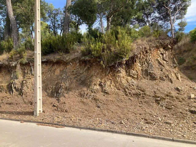 2 SOLARES EDIFICABLES EN VENTA EN SANTA SUSANNA — 11