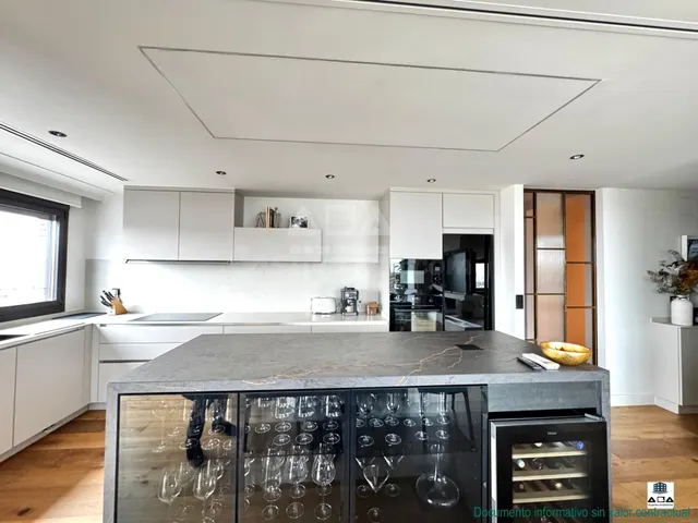 Espectacular Planta 13 en Paseo de la Castellana: Reforma Premium y Terraza Acristalada | ABA Expertos Inmobiliarios. — 12
