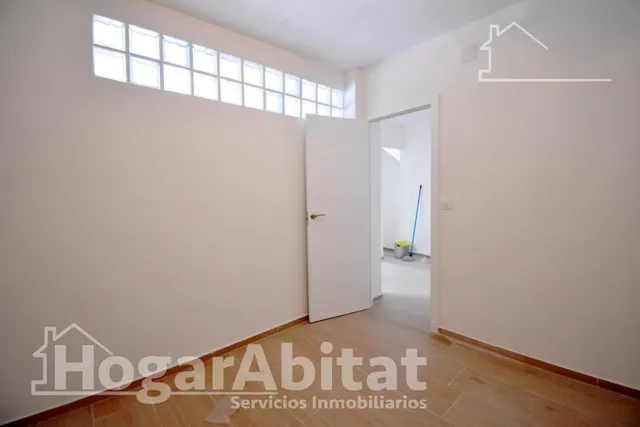 ¡disfruta de una casa reformada y luminosa con impresionante terraza! — 16
