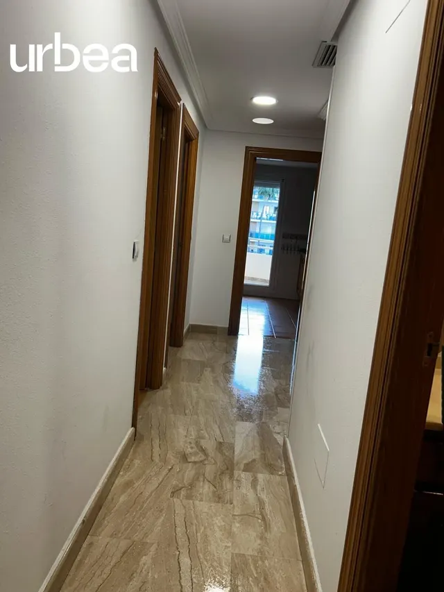 Excelante vivienda en Benalmadena de 3 dormitorios, dos baños , garaje y piscina — 19